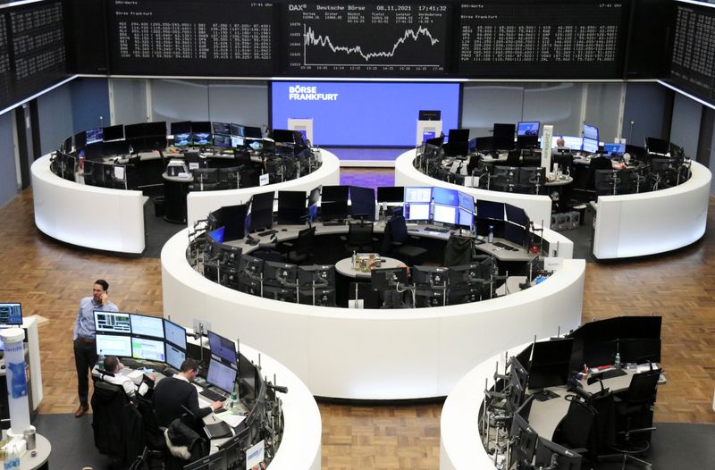 Европейские акции вблизи рекордов благодаря Bayer, AB Foods Европейские акции вблизи рекордов благодаря Bayer, AB Foods