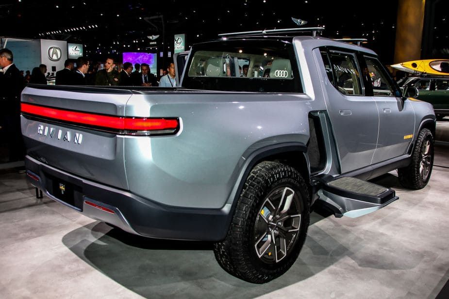 Rivian — следующая Tesla? Крамер так не считает Rivian — следующая Tesla? Крамер так не считает