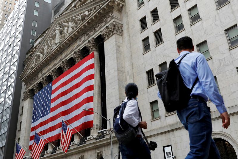 Рост розничной торговли способствовал подъему S&P 500 Рост розничной торговли способствовал подъему S&P 500