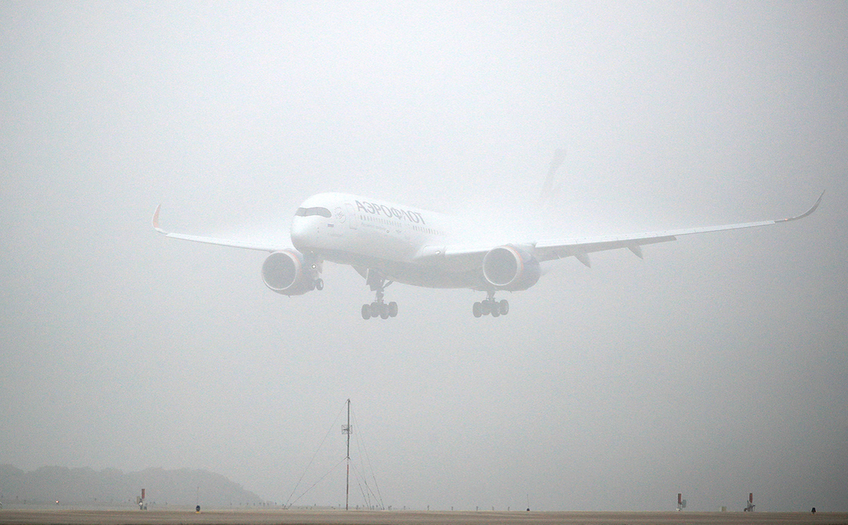 Минтранс поручил разобраться в сбое обслуживания рейсов из-за тумана