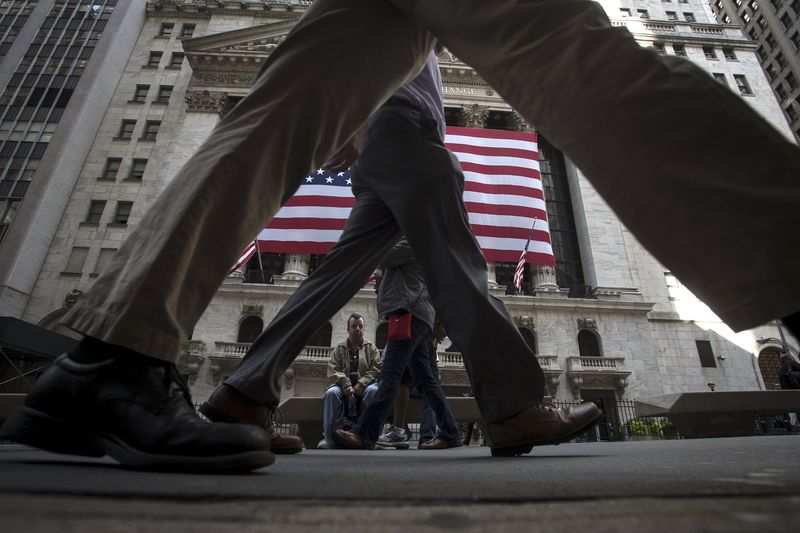 Рынок акций США закрылся падением, Dow Jones снизился на 0,89%