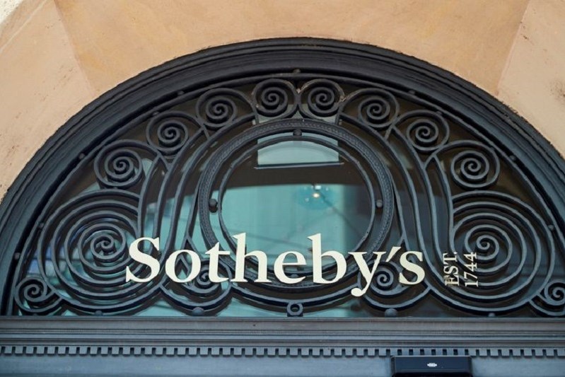 Французский миллиардер проведет IPO аукционного дома Sotheby’s
