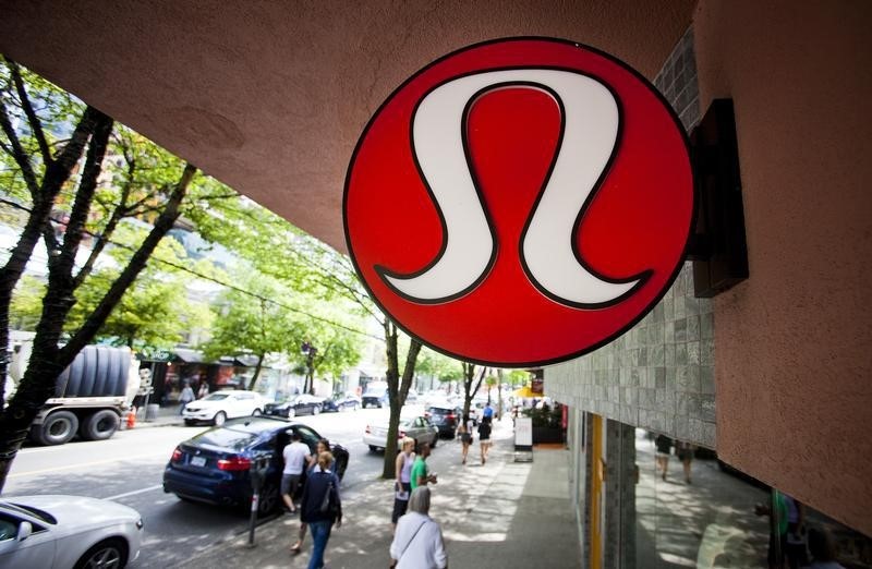 Lululemon и Airbnb упали на премаркете, а Zynga и Tilray выросли Lululemon и Airbnb упали на премаркете, а Zynga и Tilray выросли