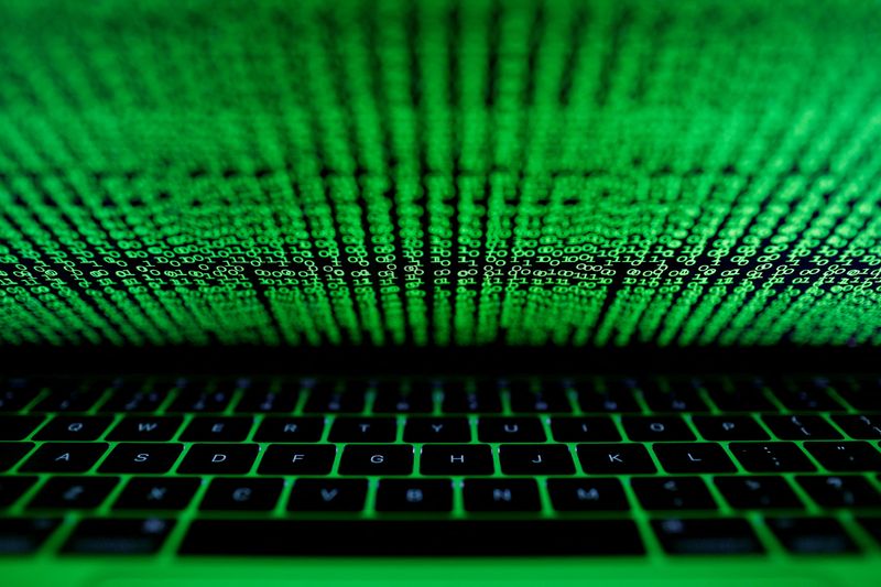 Украина подверглась масштабной кибератаке, отрицает утечку личных данных