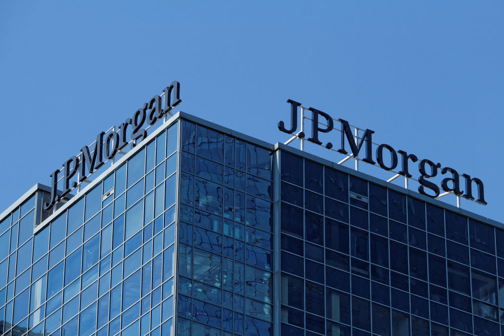 Акции JPMorgan рухнули на 5% после отчета. Что с ним не так