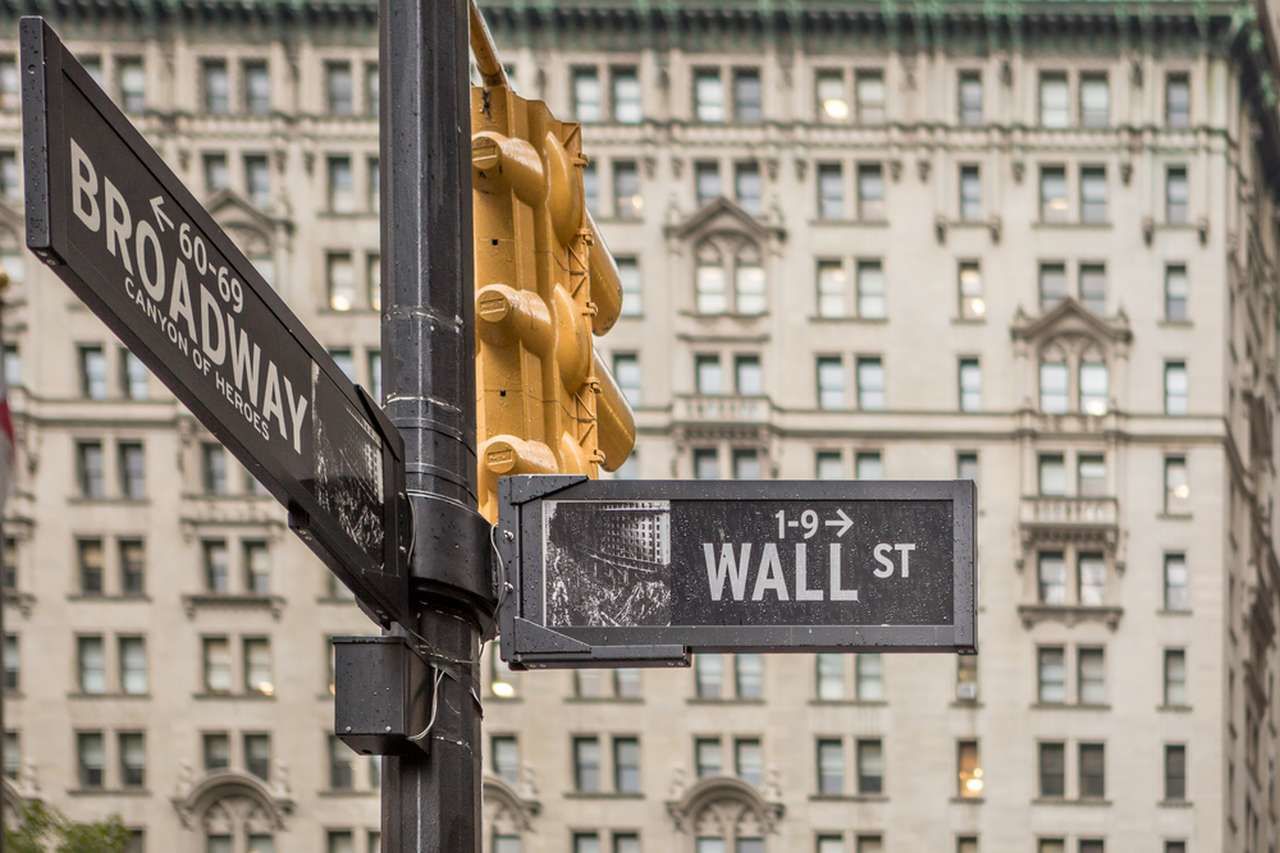 Рынок США. Банки разочаровали, розничные продажи насторожили Рынок США. Банки разочаровали, розничные продажи насторожили