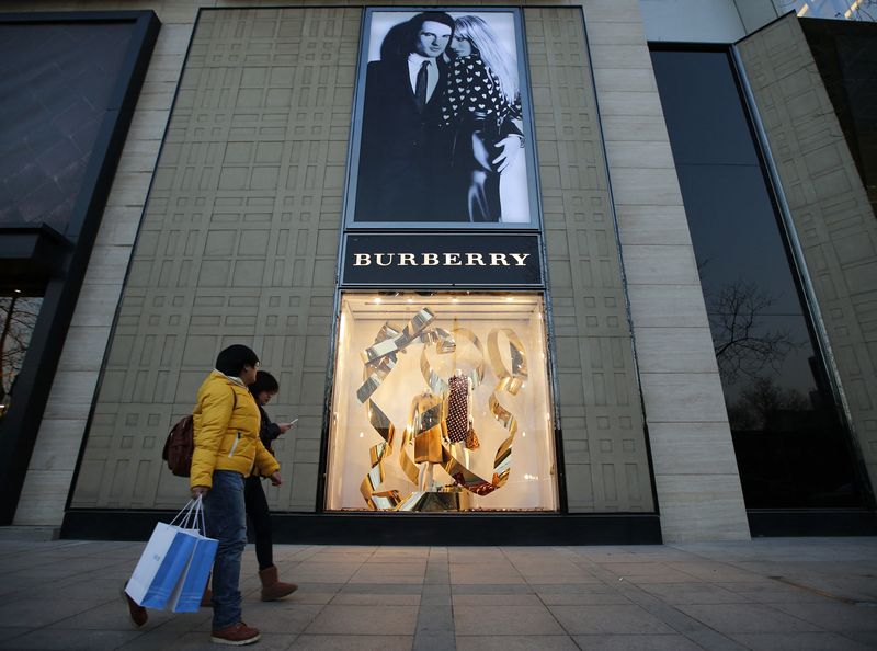 Burberry ���������� �� ��������� ����������� ������ �� ������ �����