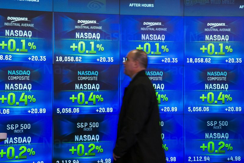 Рынок акций США закрылся падением, Dow Jones снизился на 0,89%