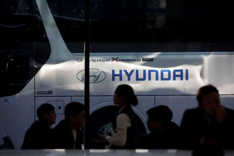 Hyundai Motor отчиталась о падении прибыли в 4кв на 50%, ожидает роста выпуска автомобилей в 1 пол 2022г Hyundai Motor отчиталась о падении прибыли в 4кв на 50%, ожидает роста выпуска автомобилей в 1 пол 2022г