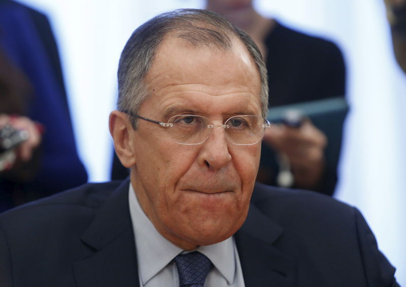 Лавров: Россия сократила валютные резервы в долларах Лавров: Россия сократила валютные резервы в долларах