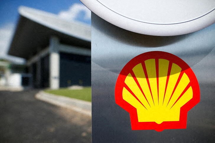 Shell начинает торги простыми акциями после реформирования структуры Shell начинает торги простыми акциями после реформирования структуры