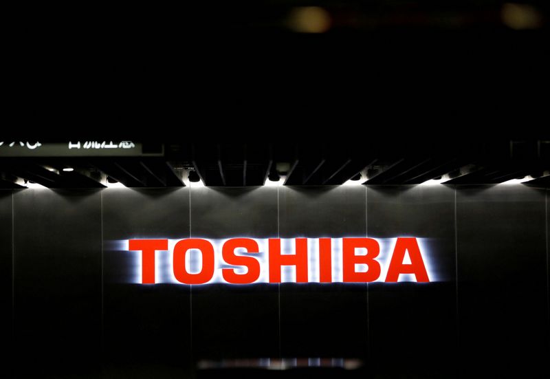 Toshiba     ,   ;   