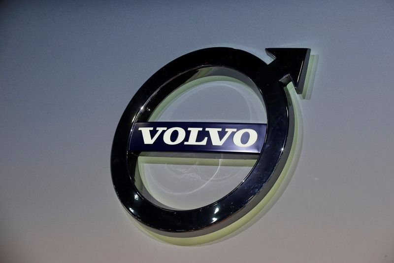  Volvo Cars  4   