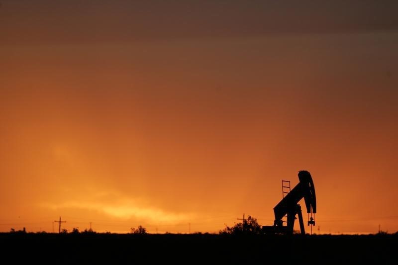 Цена на нефть Brent превысила $112 впервые с июля 2014 года Цена на нефть Brent превысила $112 впервые с июля 2014 года