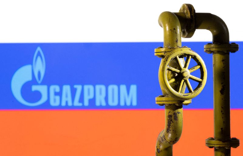 Газпром продолжает поставки газа в Европу через Украину в обычном режиме