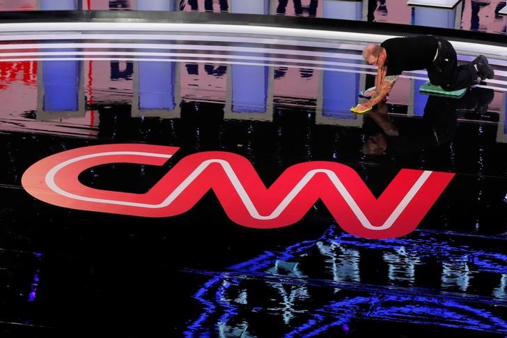 CNN прекращает вещание в России CNN прекращает вещание в России