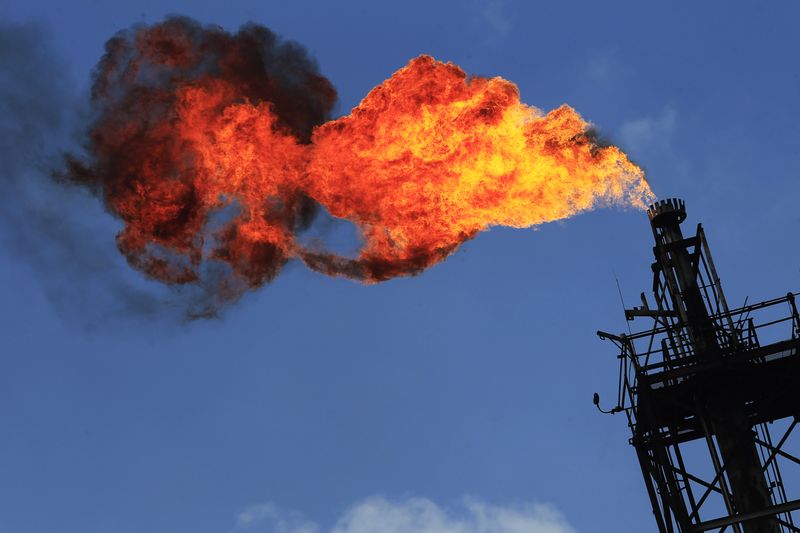 Россия и Европа спорят из-за рублевых расчетов за газ Россия и Европа спорят из-за рублевых расчетов за газ