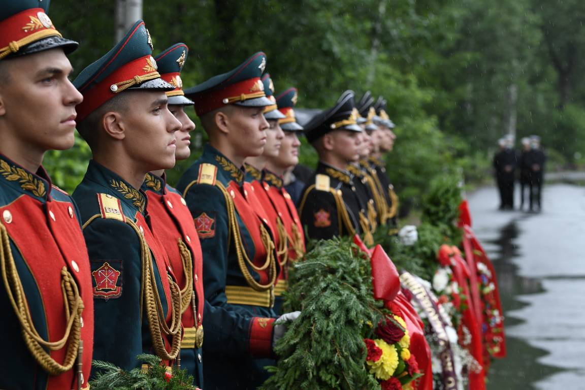 Фролов генерал фото