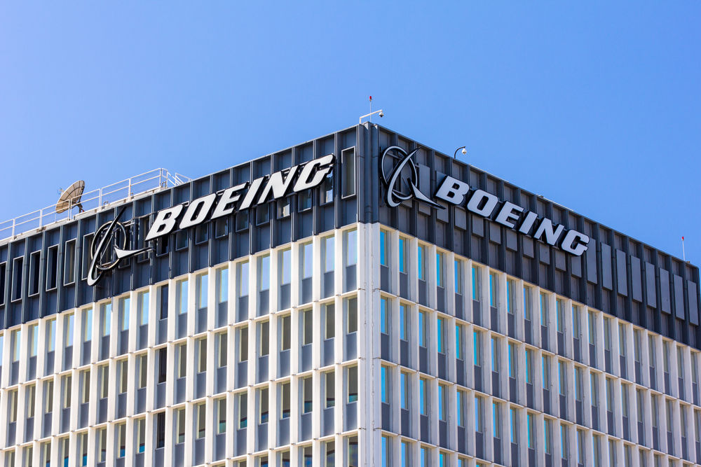 Boeing ������ �� 10%. � ��� ����?