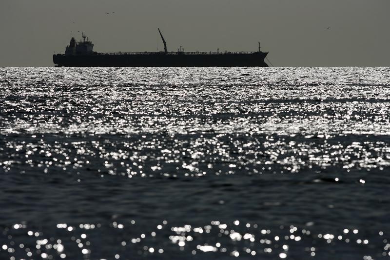 Поставки сырой нефти Urals по морю бьют рекорды Поставки сырой нефти Urals по морю бьют рекорды