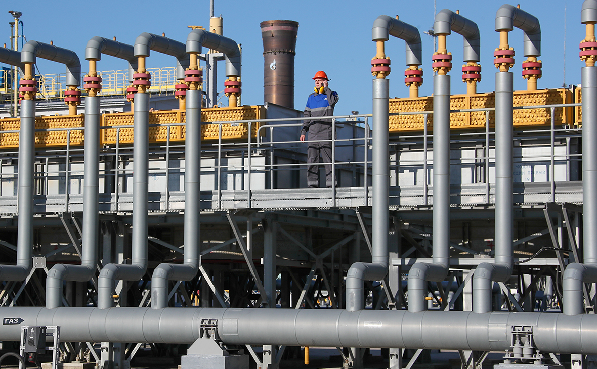 «Газпром» сообщил о снижении экспорта в страны дальнего зарубежья на 31%