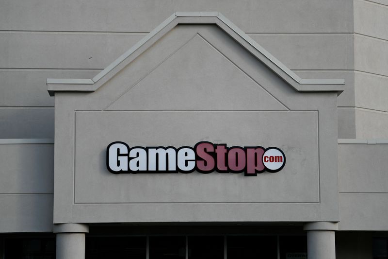 Акции GameStop подскочили более чем на 8% после объявления о сплите 4 к 1