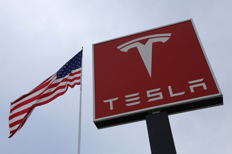 Миллионы убытков Tesla из-за падения биткоина: новости к утру 26 июля