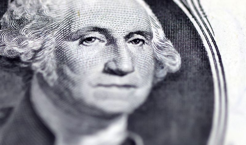 Почему доллар США снова такой сильный?
