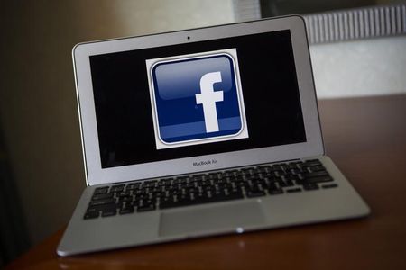 Курс евро к доллару падает после выхода статданных Курс евро к доллару падает после выхода статданных