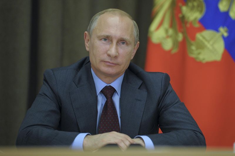 Путин призвал сделать все, чтобы основой стали отечественные товары Путин призвал сделать все, чтобы основой стали отечественные товары