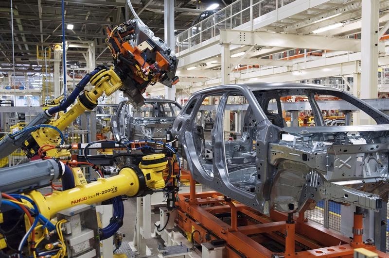 Предложение на рынке автомобилей в России снизится, сообщил автоэксперт Предложение на рынке автомобилей в России снизится, сообщил автоэксперт