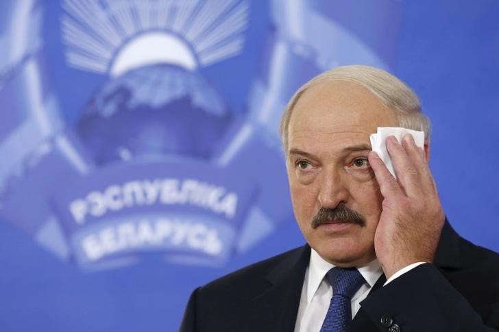 Лукашенко призвал закупать российское зерно, пока оно дешевое Лукашенко призвал закупать российское зерно, пока оно дешевое
