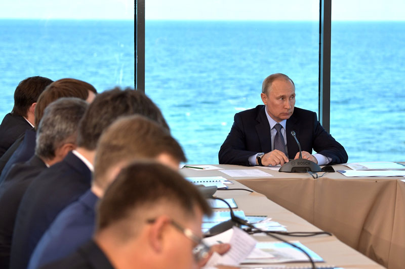Путин отметил своевременное повышение уровня суверенитета российских банков Путин отметил своевременное повышение уровня суверенитета российских банков