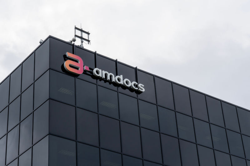 Amdocs: ������ ������ ��������, �������a ������ � ���������� � Q3
