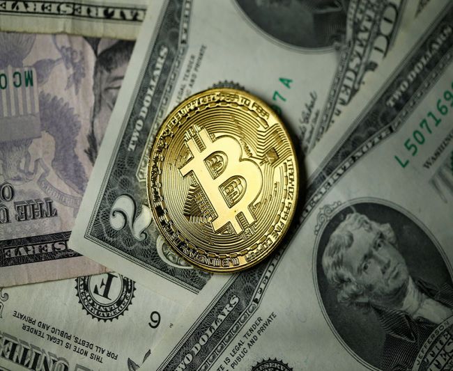Криптовалюта Биткоин просела на 10% Криптовалюта Биткоин просела на 10%
