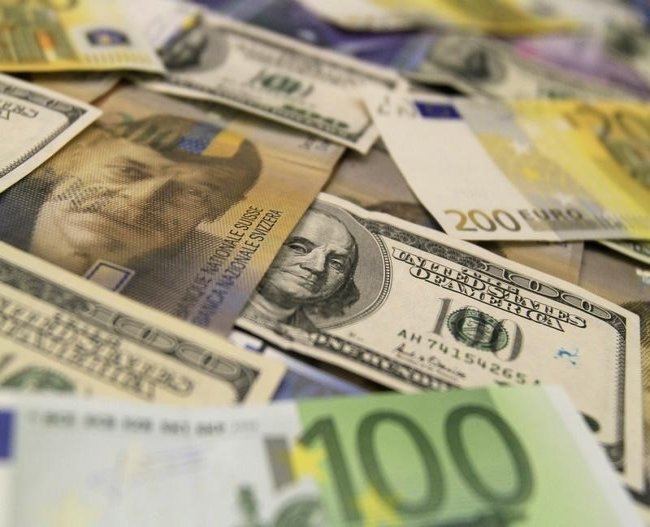 Инфляция в еврозоне в феврале осталась на уровне 0,9% Инфляция в еврозоне в феврале осталась на уровне 0,9%