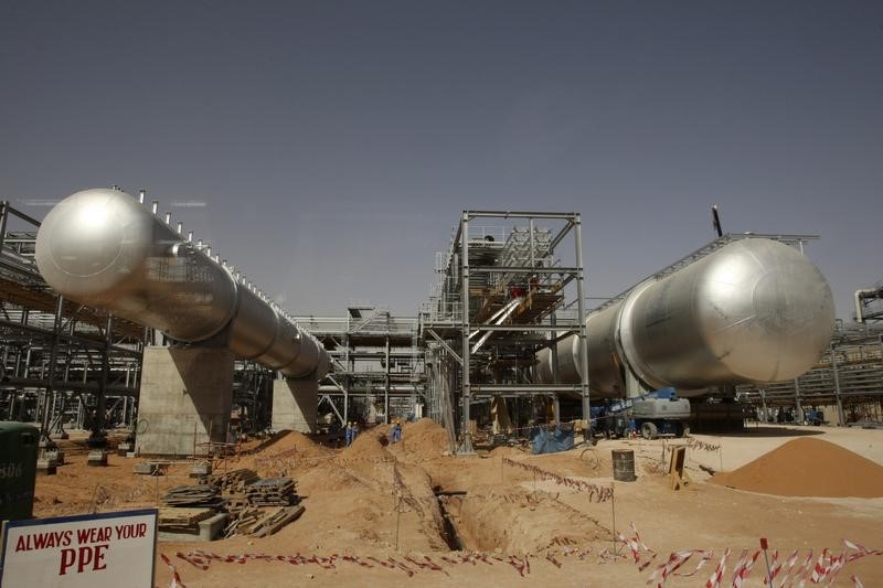 С апреля экспортная пошлина на нефть повысится на $8 С апреля экспортная пошлина на нефть повысится на $8