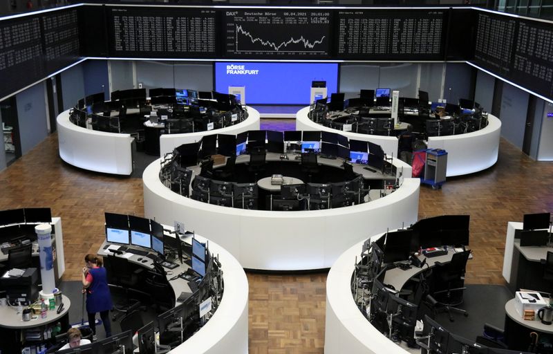 Европейские акции растут по итогам недели за счет надежд на быстрое восстановление экономики Европейские акции растут по итогам недели за счет надежд на быстрое восстановление экономики