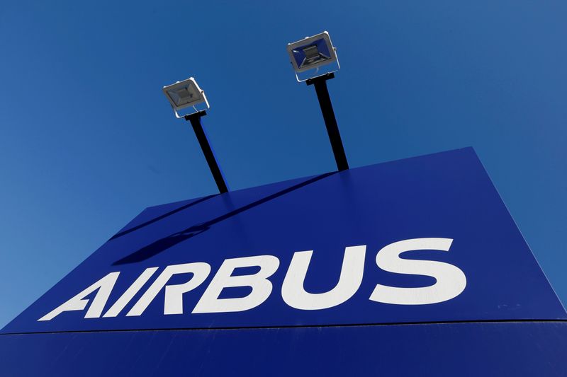 Поставки Airbus резко выросли в марте, акции подорожали Поставки Airbus резко выросли в марте, акции подорожали