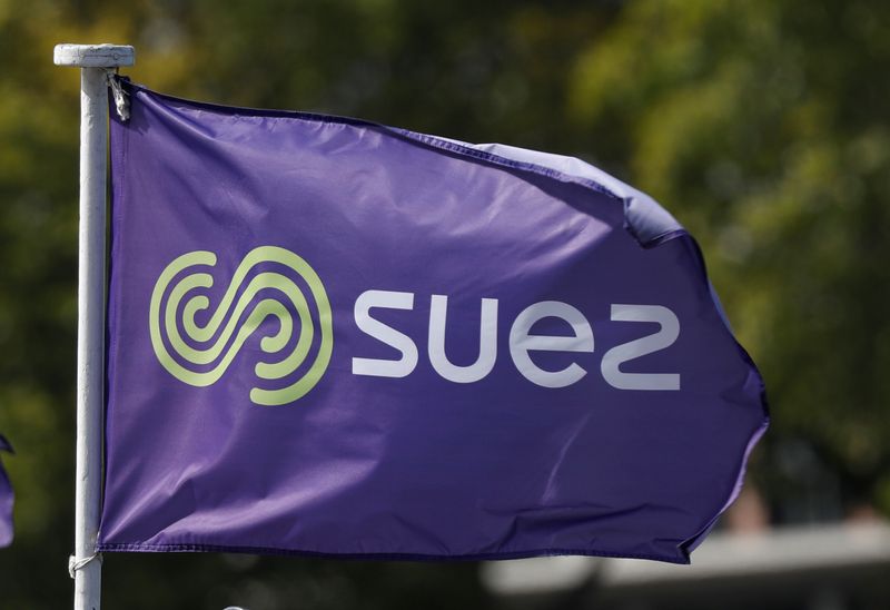 Французские компании Veolia и Suez договорились о слиянии за $15 млрд Французские компании Veolia и Suez договорились о слиянии за $15 млрд
