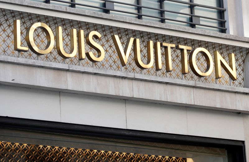 Акции LVMH на рекордном пике после сильных результатов за 1 кв Акции LVMH на рекордном пике после сильных результатов за 1 кв