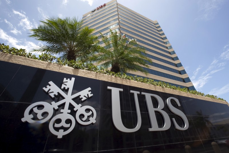 UBS:   ,    