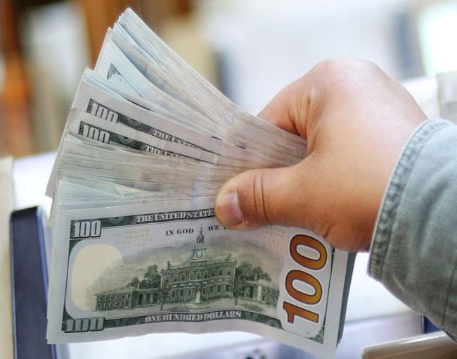 Спекулянты увеличили нетто-шорт в долларах за неделю -- CFTC Спекулянты увеличили нетто-шорт в долларах за неделю -- CFTC