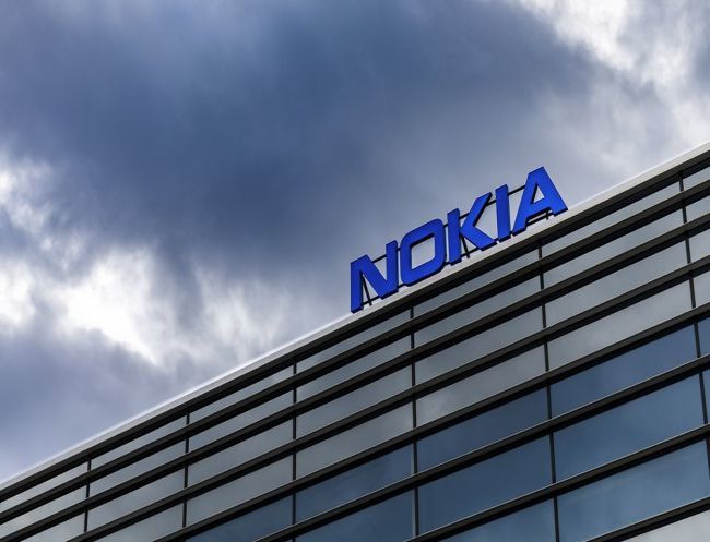 Nokia.    7%.   