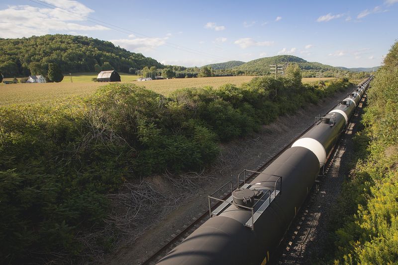 Цены на нефть опять перешли к снижению Цены на нефть опять перешли к снижению
