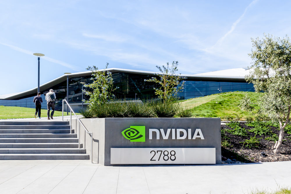 Акции NVIDIA выросли до дробления бумаг