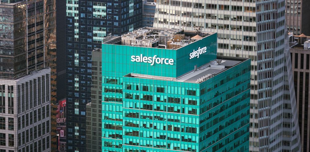 Почему в среду выросли акции Salesforce Почему в среду выросли акции Salesforce