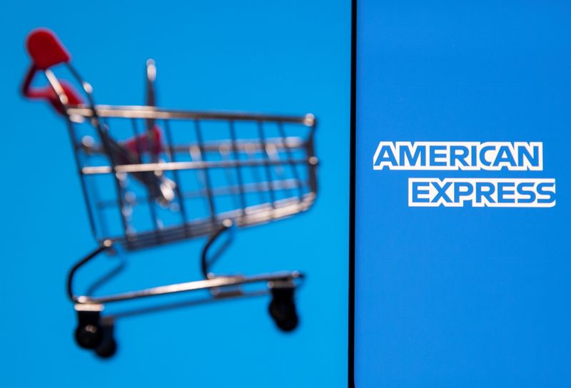 Прибыль AmEx превзошла прогнозы благодаря высвобождению резервов Прибыль AmEx превзошла прогнозы благодаря высвобождению резервов