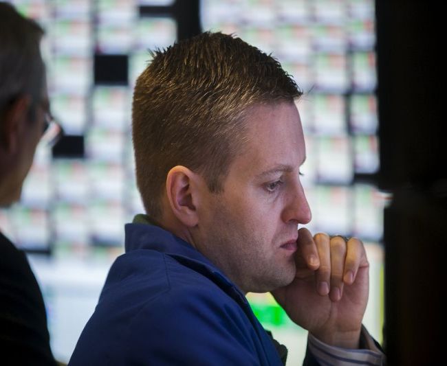 Foot Locker       $1,1 