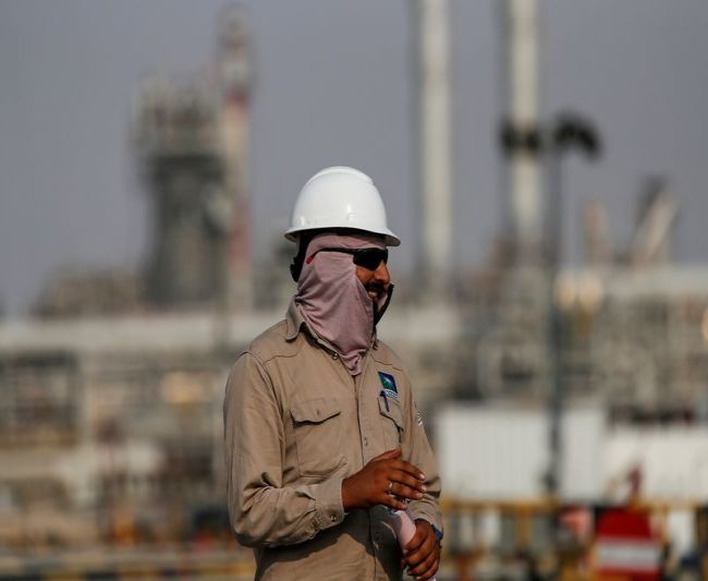 МНЕНИЕ-Снижение цен на саудовскую нефть для Азии говорит об опасениях о спросе МНЕНИЕ-Снижение цен на саудовскую нефть для Азии говорит об опасениях о спросе